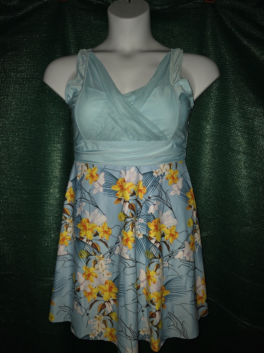 Size Large Light Blue Floral Swimsuit Tankini Swim Set New